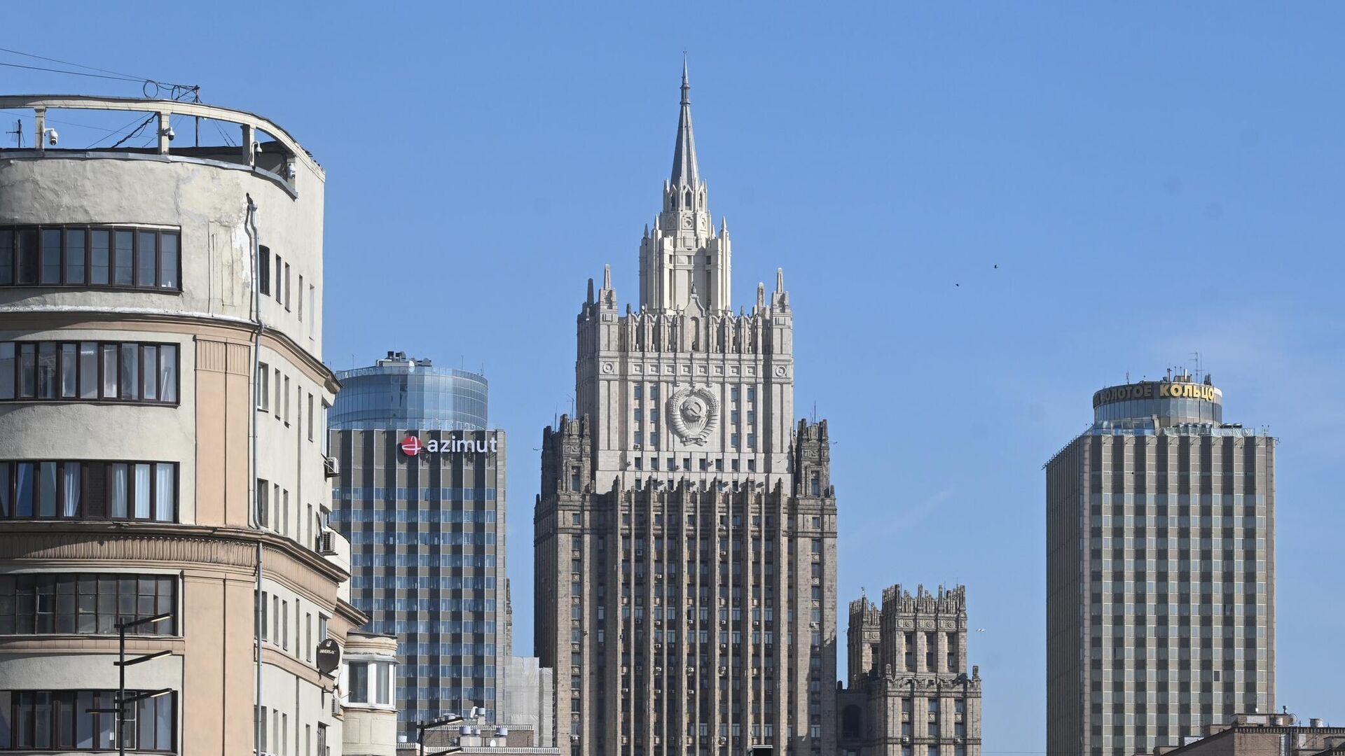 В МИД заявили, что Киев стремится запретить УПЦ, и она находится на грани этого
