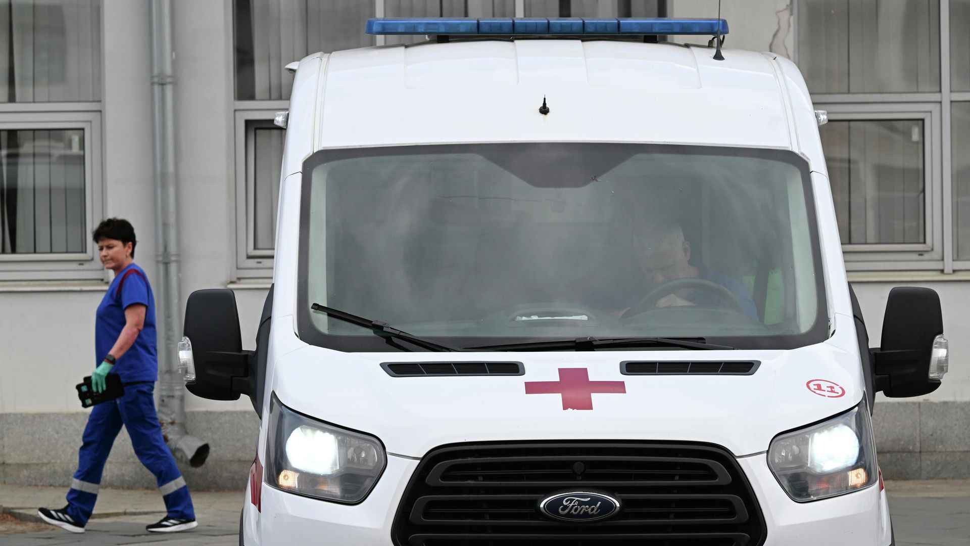Количество пострадавших при атаке дрона в Курской области увеличилось до четырех